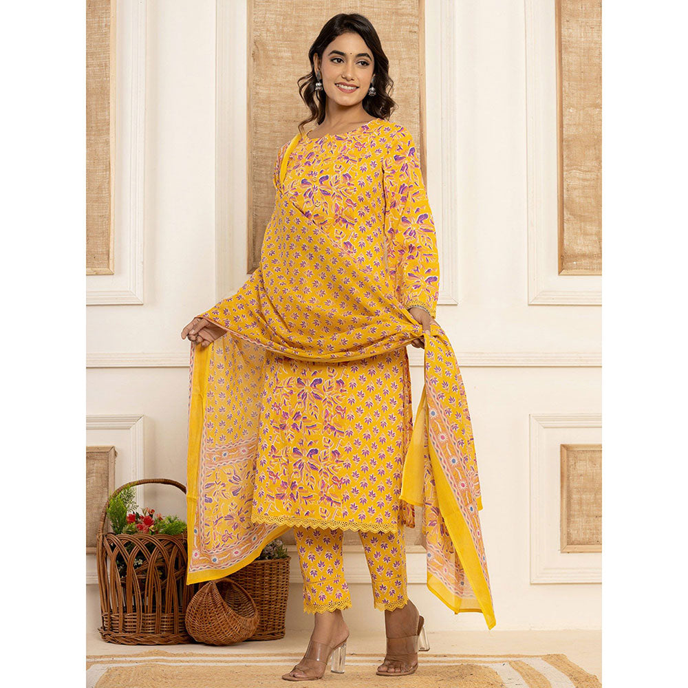 Yufta Yellow Printed Pakistani Style Kurta & Pant With Dupatta (Set of 3)