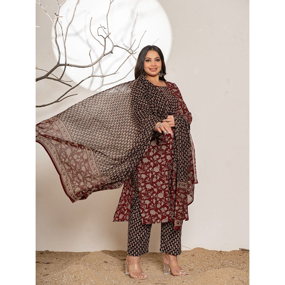 Yufta Floral Print Maroon Cotton Plus Size Kurta With Pant & Dupatta (Set of 3)