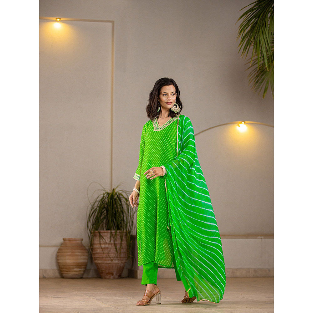 Yufta Green Georgette Printed Kurta With Pant & Dupatta (Set of 3)