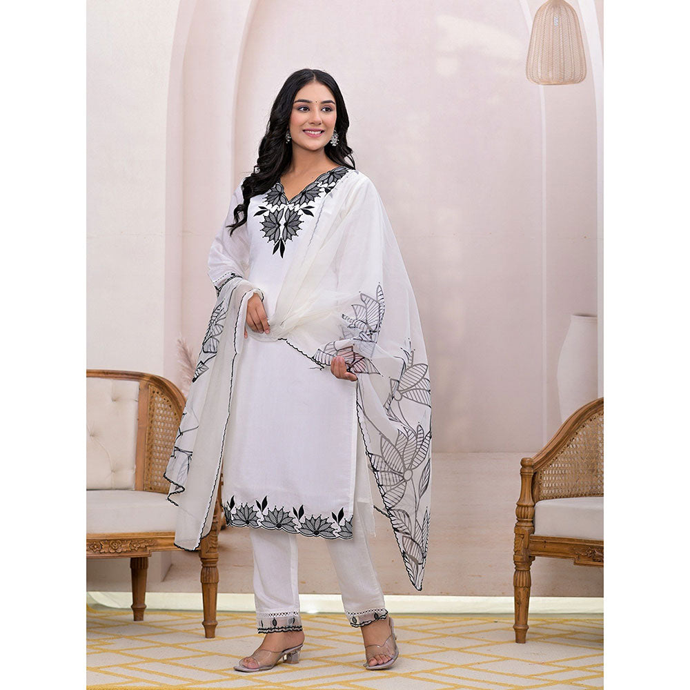 Yufta White Embroidered Silk Blend Straight Kurta With Pant & Dupatta (Set of 3)