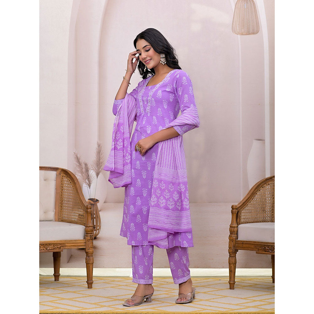 Yufta Purple Floral Print Cotton A-Line Kurta With Pant & Dupatta (Set of 3)