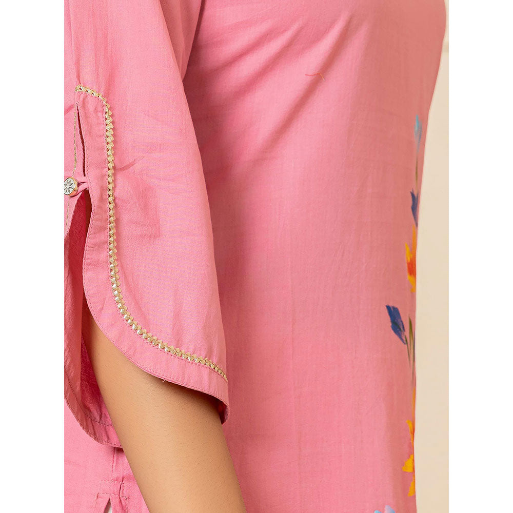 Yufta Women Pink Floral Cotton Straight Fit Kurta