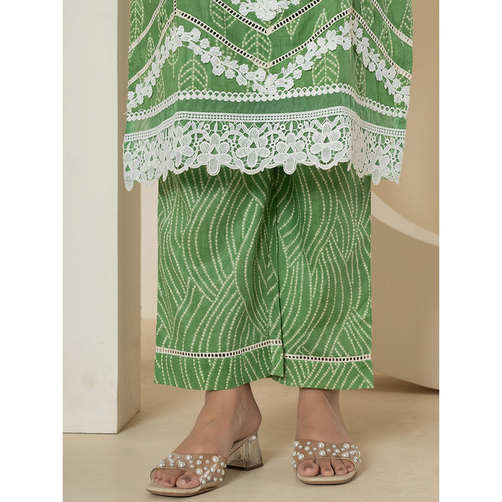 Yufta Green Straight Kurta and Pants with Dupatta (Set of 3)