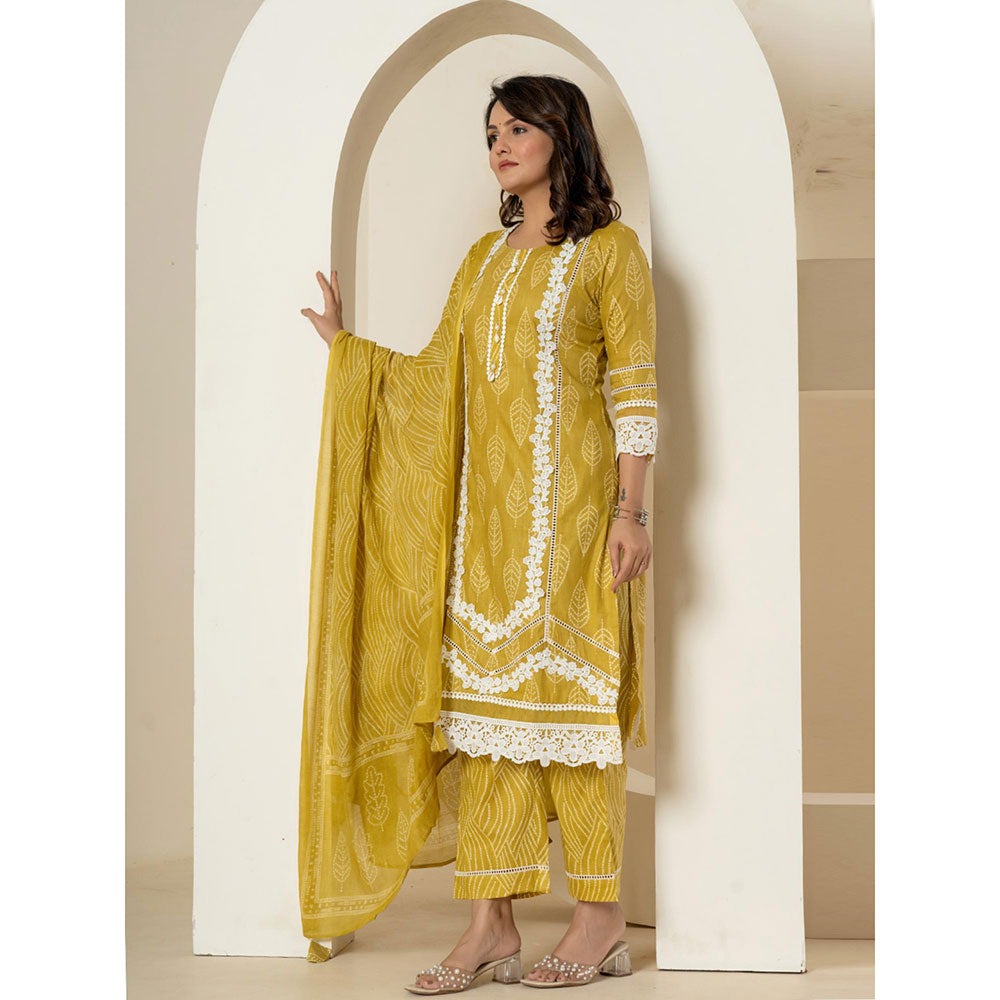 Yufta Yellow Straight Kurta and Pants with Dupatta (Set of 3)