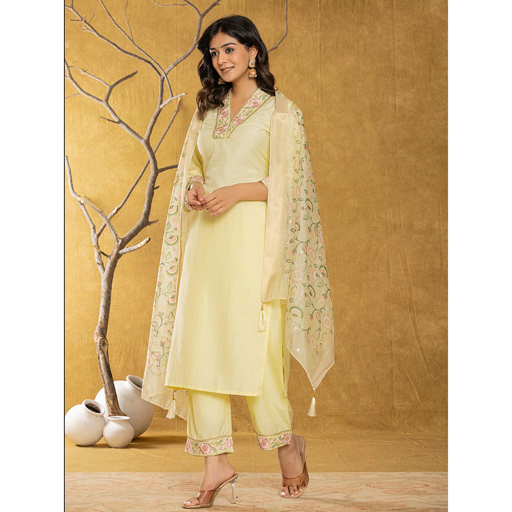 Yufta Yellow Silk Blend Pakistani Style Kurta and Pants with Dupatta (Set of 3)