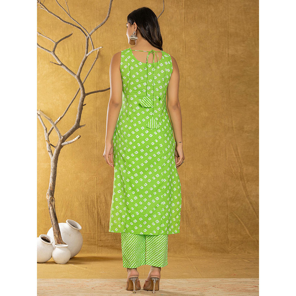 Yufta Green Bandhani Kurta and Trousers with Dupatta (Set of 3)