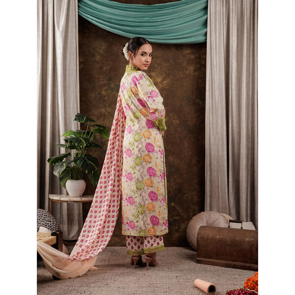 Yufta Floral Print Kurta and Pants with Dupatta (Set of 3)