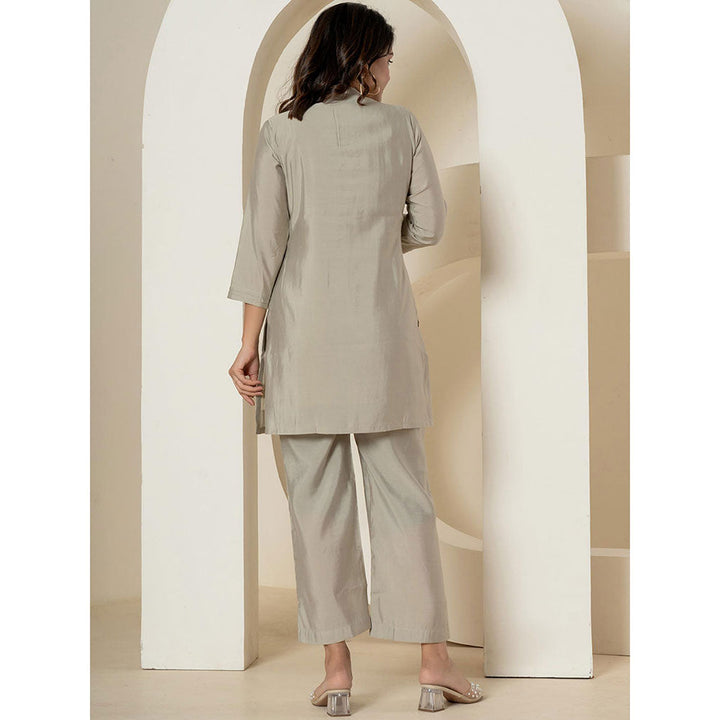 Yufta Grey Embroidered Kurta and Pant (Set of 2)