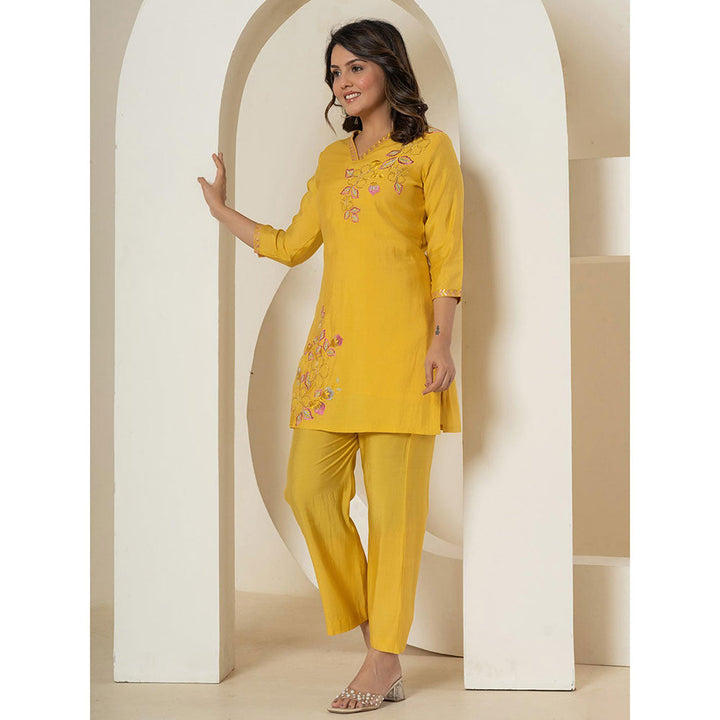 Yufta Yellow Floral Embroidered Kurta and Pant (Set of 2)