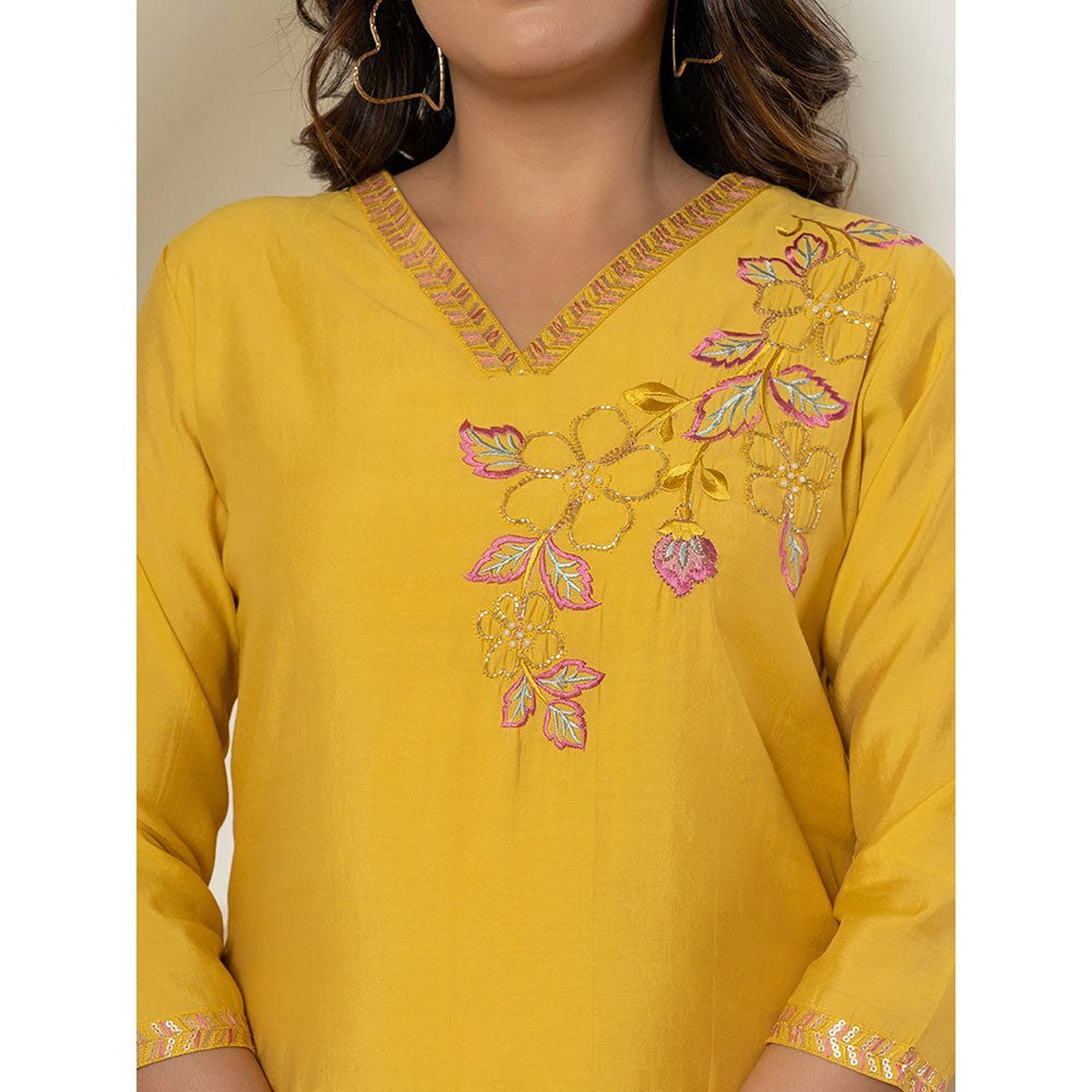 Yufta Yellow Floral Embroidered Kurta and Pant (Set of 2)