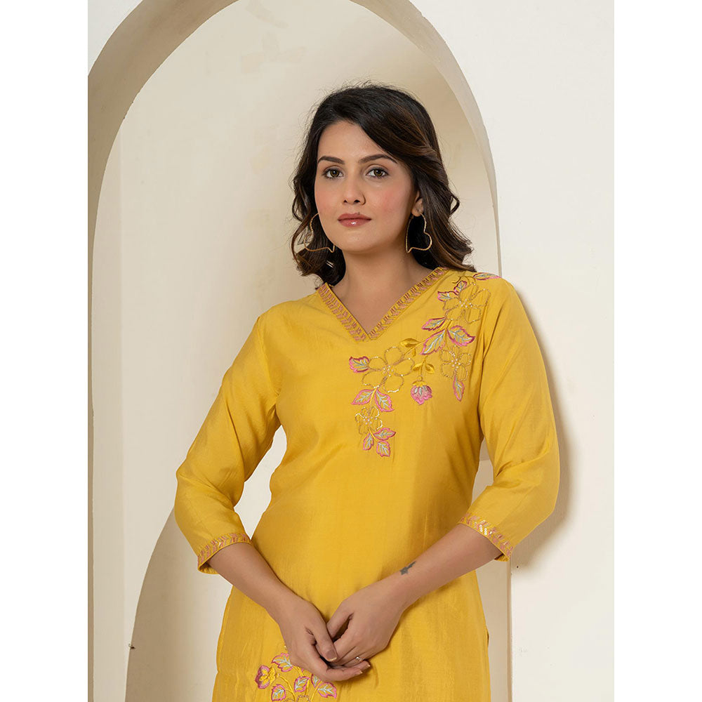 Yufta Yellow Floral Embroidered Kurta and Pant (Set of 2)