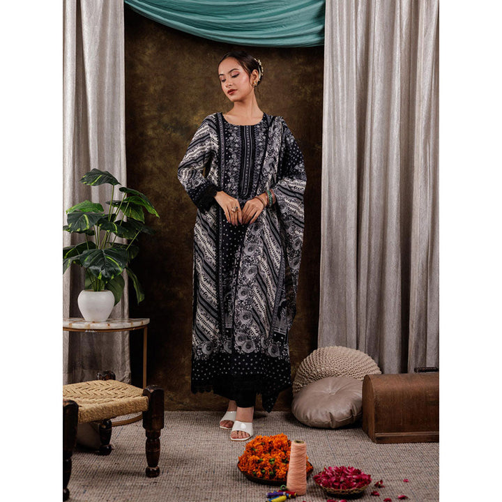 Yufta Black Hand Embroidery Silk Straight Kurta and Pant with Dupatta (Set of 3)