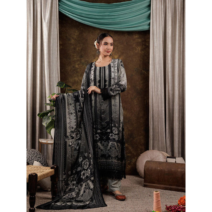 Yufta Grey Hand Embroidery Silk Straight Kurta and Pant with Dupatta (Set of 3)