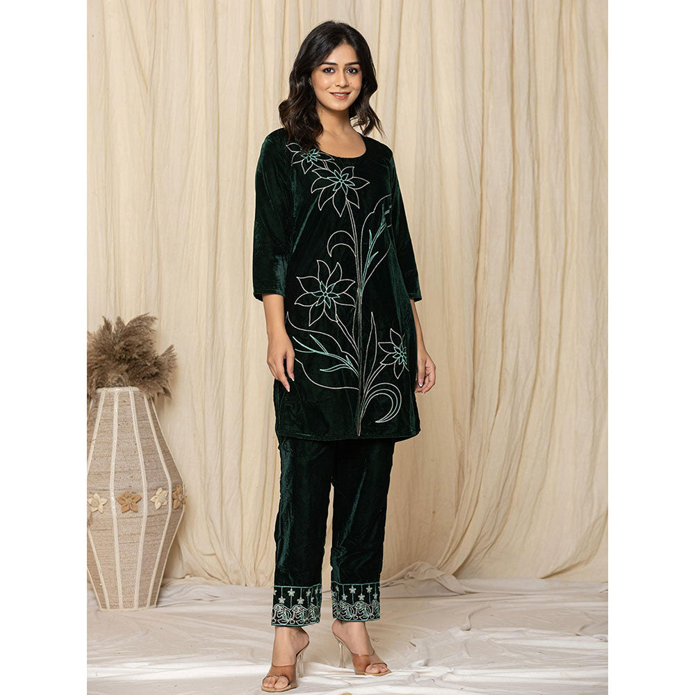 Yufta Green Embroidered Velvet Kurta and Pant (Set of 2)