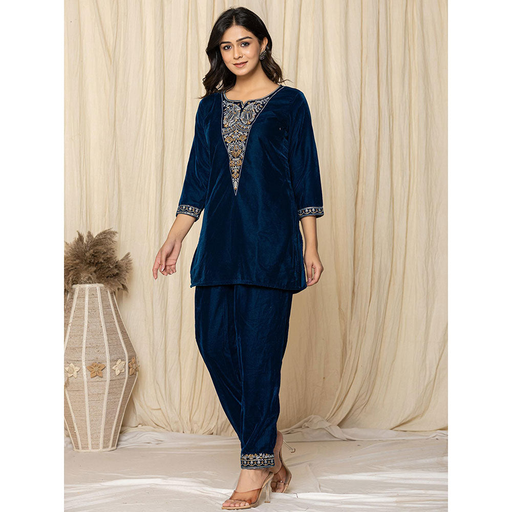 Yufta Blue Velvet Embellished Kurta and Pant (Set of 2)