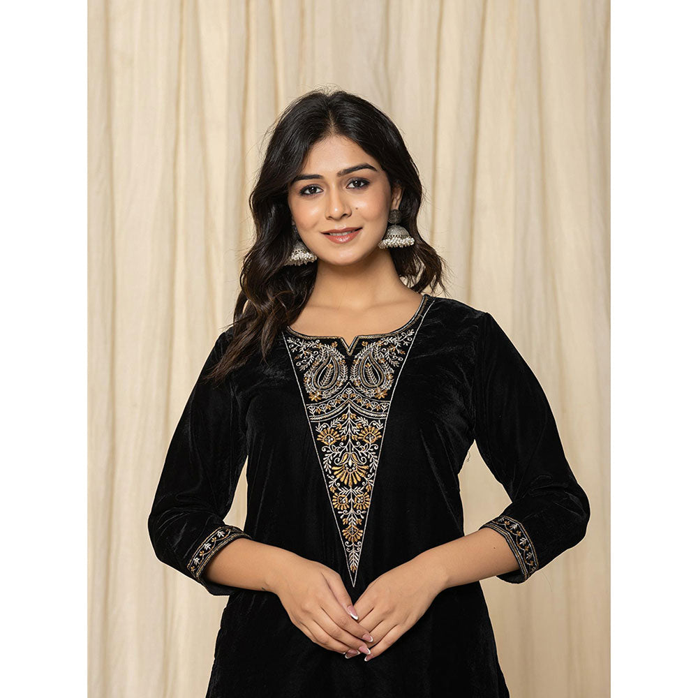 Yufta Black Velvet Embellished Kurta and Pant (Set of 2)