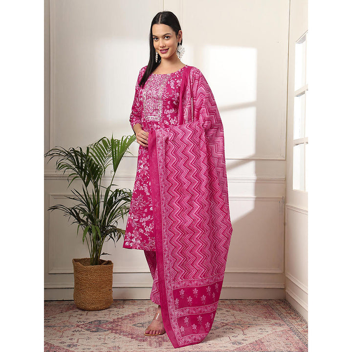 Yufta Pink Pure Cotton Floral Print Embroidered Kurta with Pant & Dupatta (Set of 3)