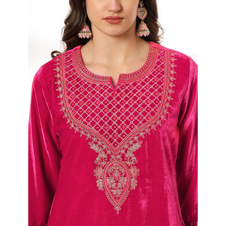 Yufta Pink Velvet Kurta with Pant & Embroidered Dupatta (Set of 3)