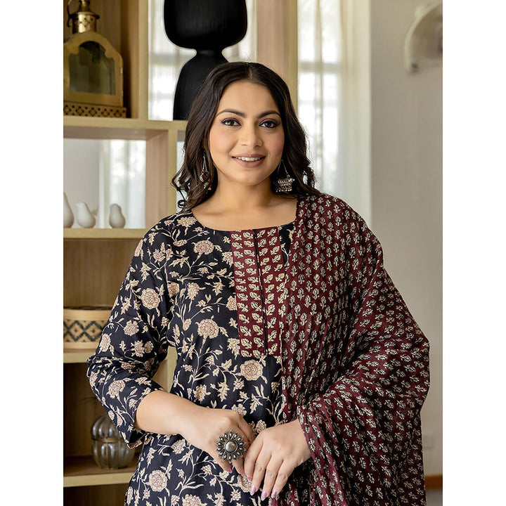 Yufta Piping On Yoke Floral Print Black Cotton Plus Size Kurta with Pant & Dupatta (Set of 3)