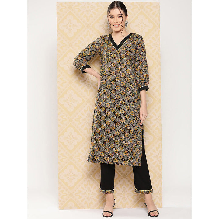 Yufta Women Brown Geometric Print Pure Cotton Kurta with Pant (Set of 2)