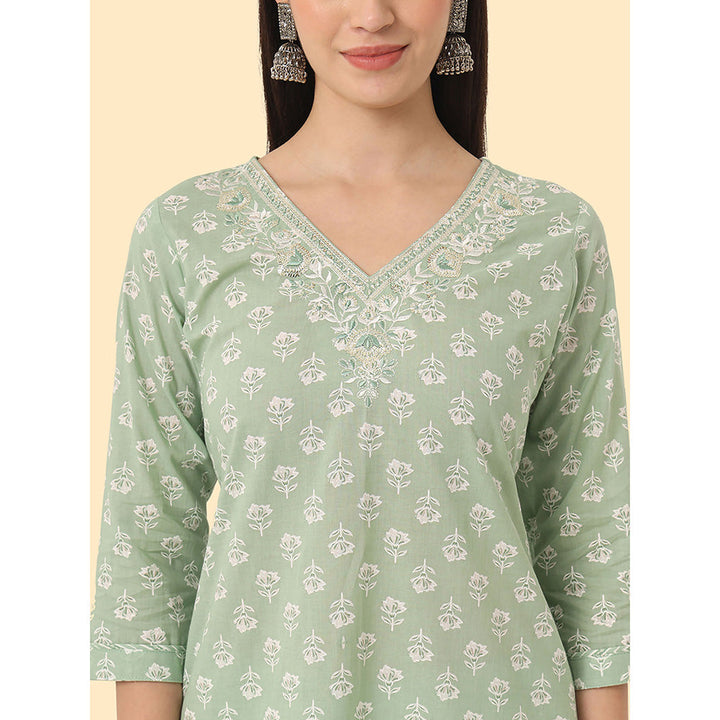 Yufta Green Embellished Kurta and Trouser with Dupatta (Set of 3)