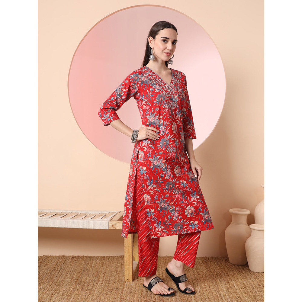 Yufta Red Floral Printed Embroidered Kurta with Pant and Dupatta (Set of 3)