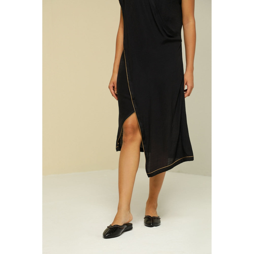 Zaitra Fine Black Dress