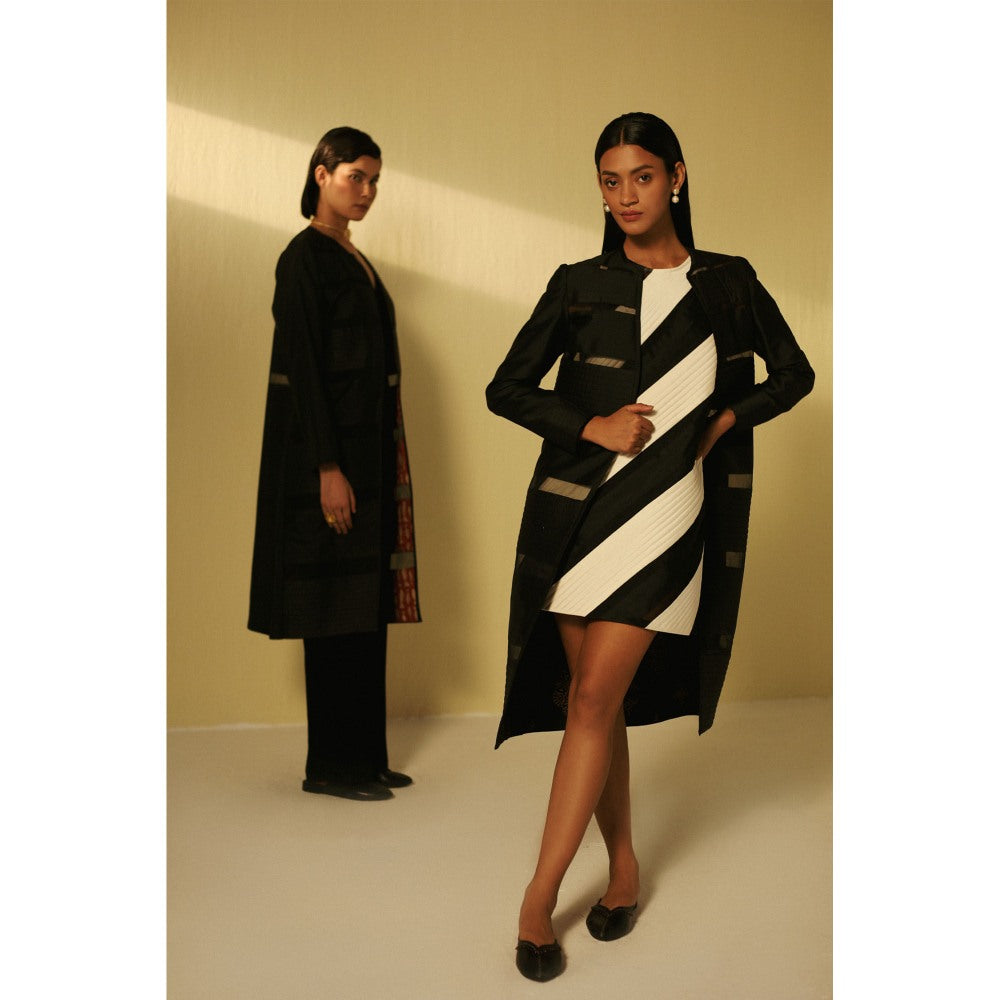 Zaitra Black Stripe Light Weight Reversible Long Jacket