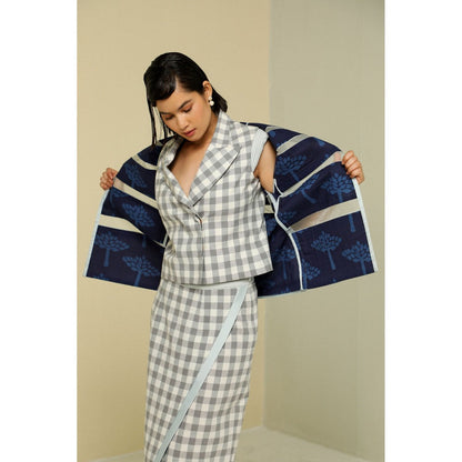 Zaitra Ice Blue Stripe Light Weight Reversible Short Jacket