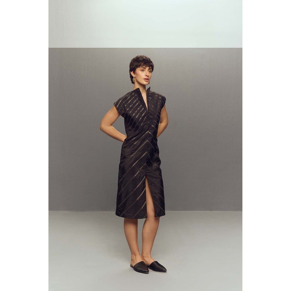 Zaitra Black Ripple Dress