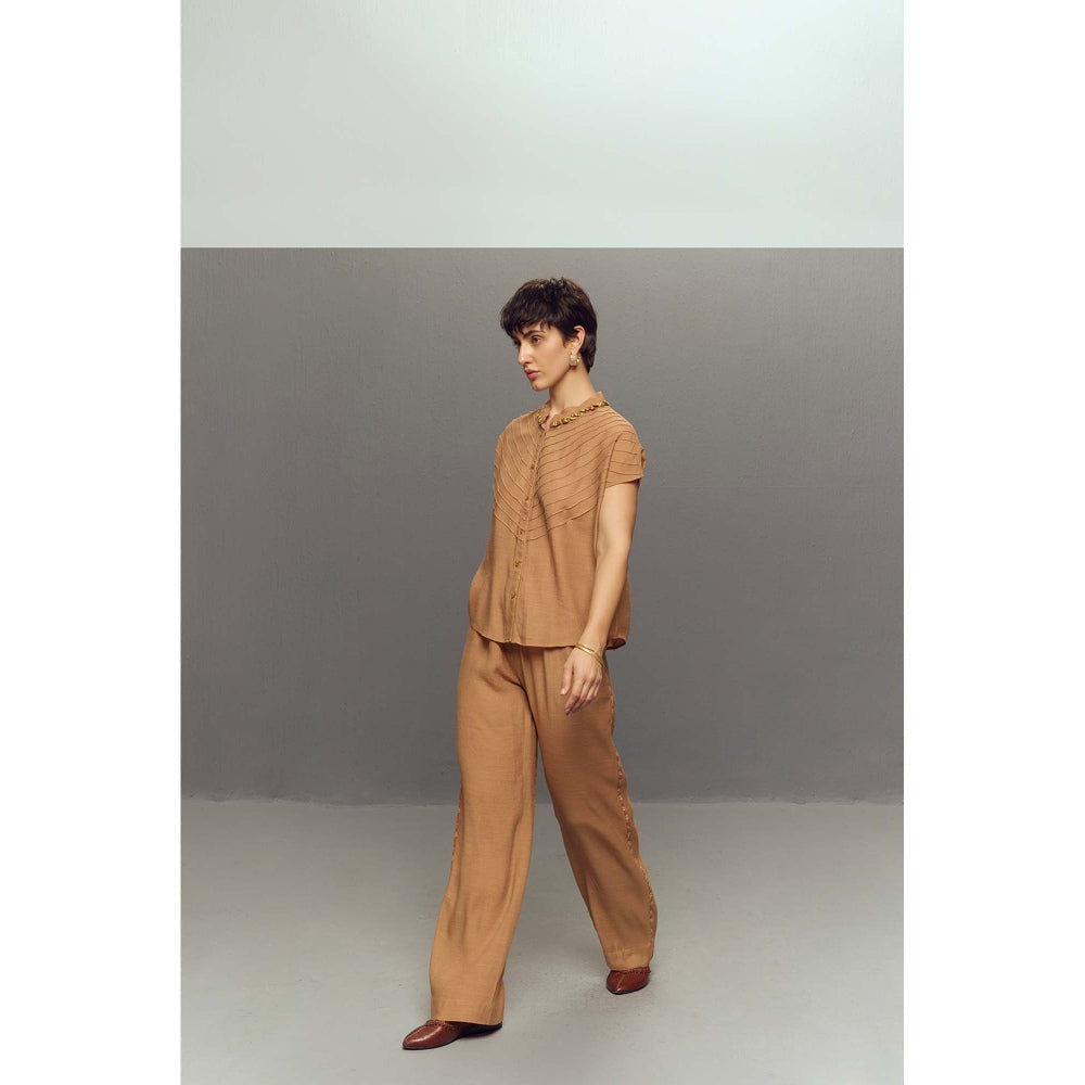 Zaitra Beige Crepe Linen Short Shirt