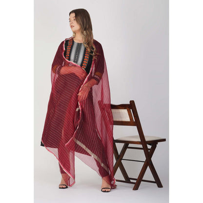 Zal from Benaras Maroon Zari Lining Pure Organza Silk Banarasi Handloom Dupatta