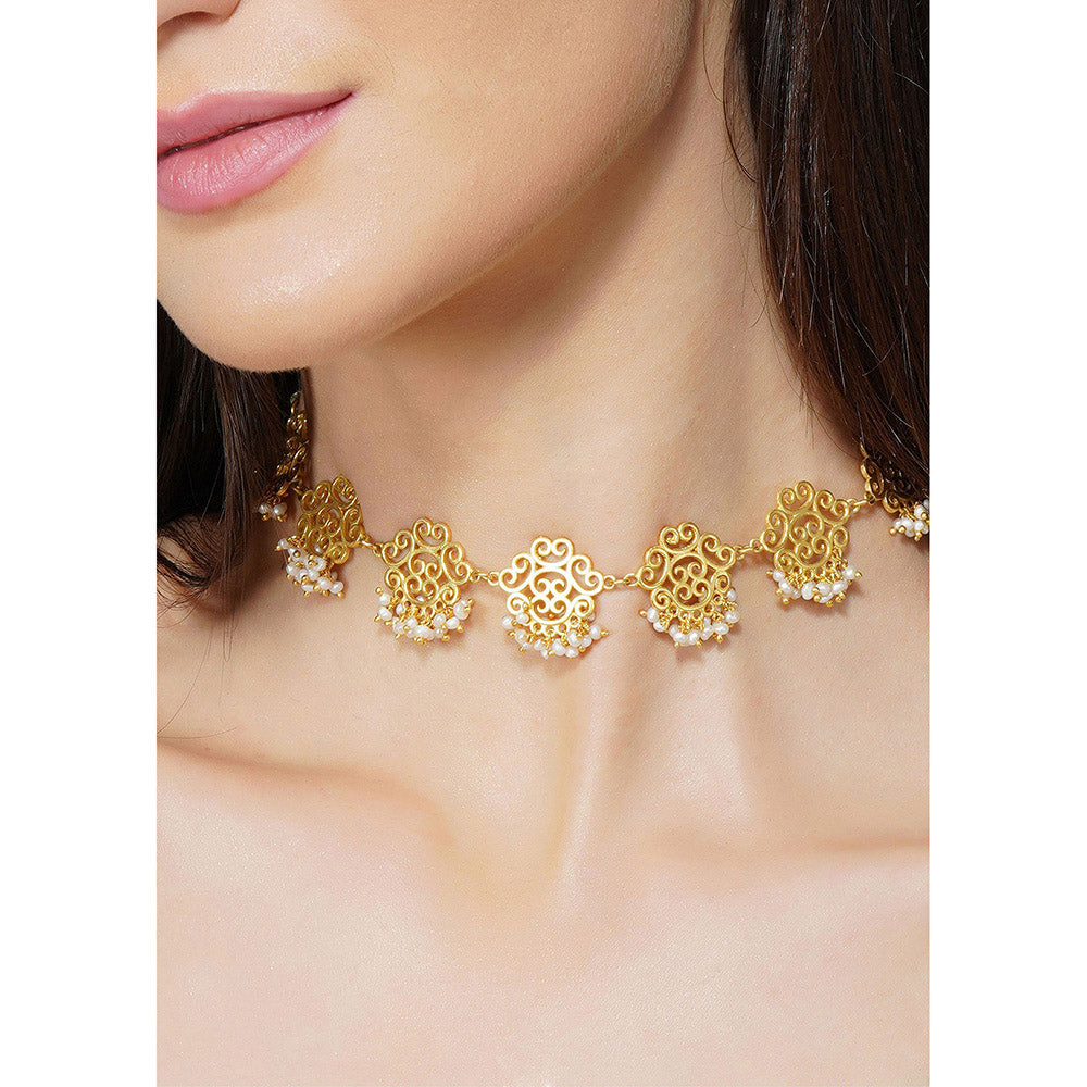 ZARIIN 22Kt Gold Plated With Natural Freshwater White Pearls Beads Wedding Necklace
