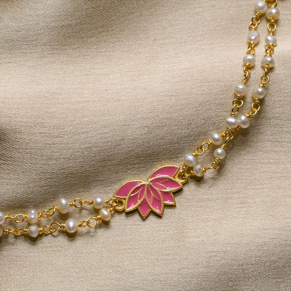 ZARIIN Lotus Aura Pearl Lumba Bracelet