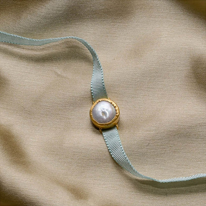 ZARIIN Forever Bond Baroque Pearl Rakhi