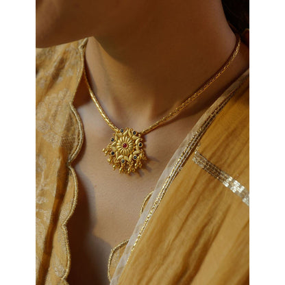 ZARIIN Floral Wonder Pendant Necklace