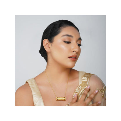 ZARIIN Scrolls Of Time Pendant Necklace