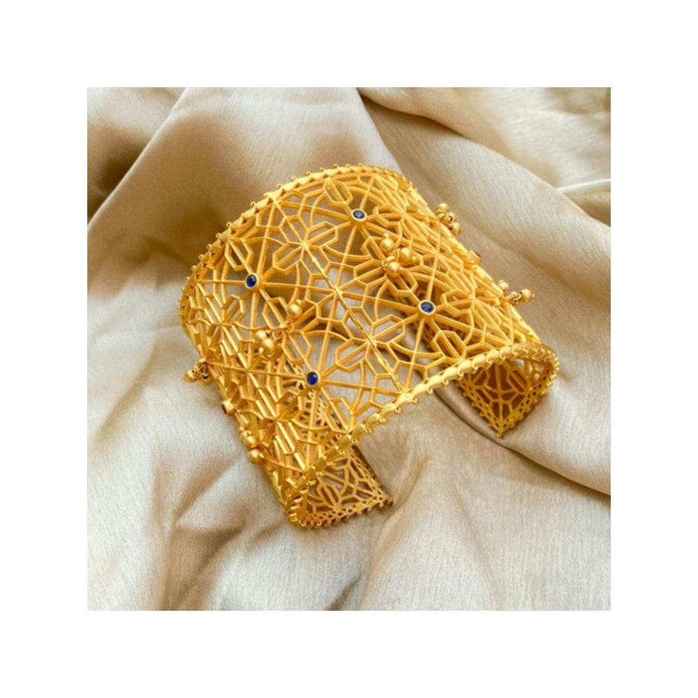 ZARIIN Grace In Gold Cuff Bracelet