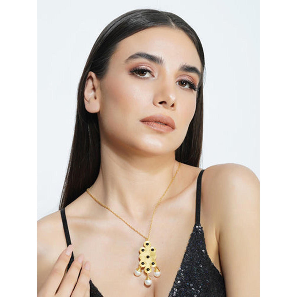 ZARIIN Onwards And Upwards' Black Onyx And Pearl Pendant Necklace