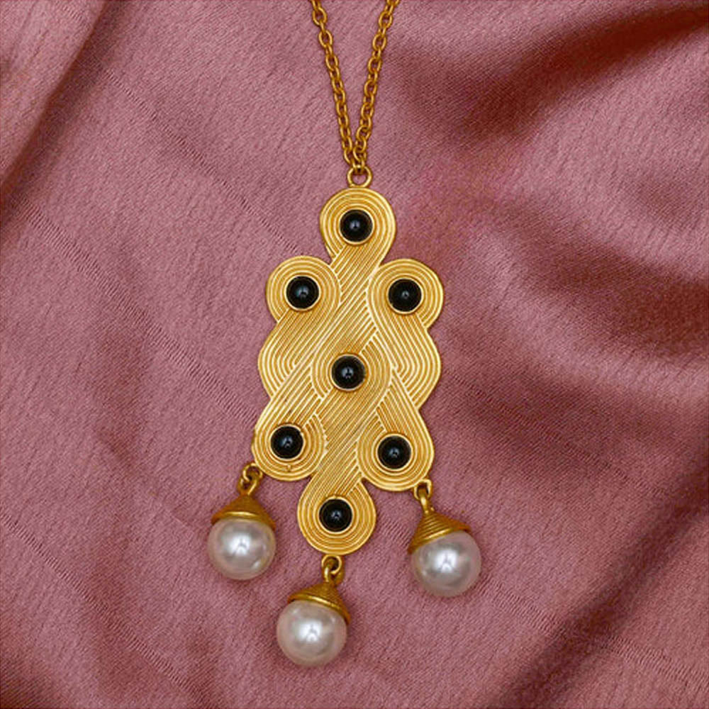 ZARIIN Onwards And Upwards' Black Onyx And Pearl Pendant Necklace