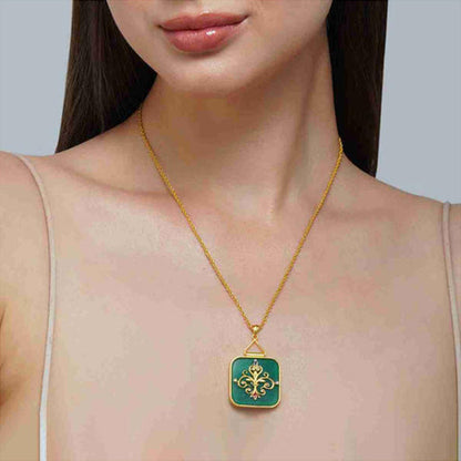 ZARIIN Dream Of The Past Green Onyx Pendant Necklace