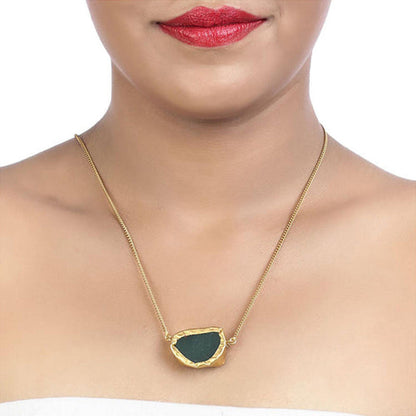 ZARIIN A Touch Of Green Chalcedony Stone Gold Necklace