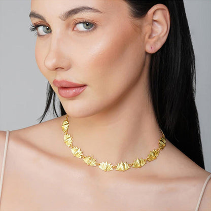 ZARIIN Nirvana Lotus Necklace Gift Box