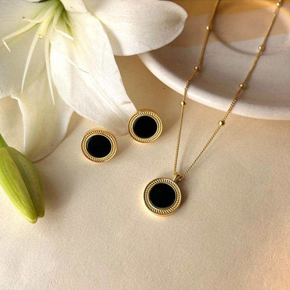 ZARIIN Harmony Pendant Necklace And Stud Earrings Set - Black Onyx
