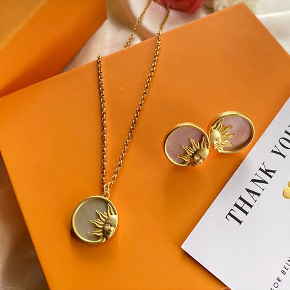 ZARIIN Magic Of The Sun Pendant Necklace And Stud Earrings Set