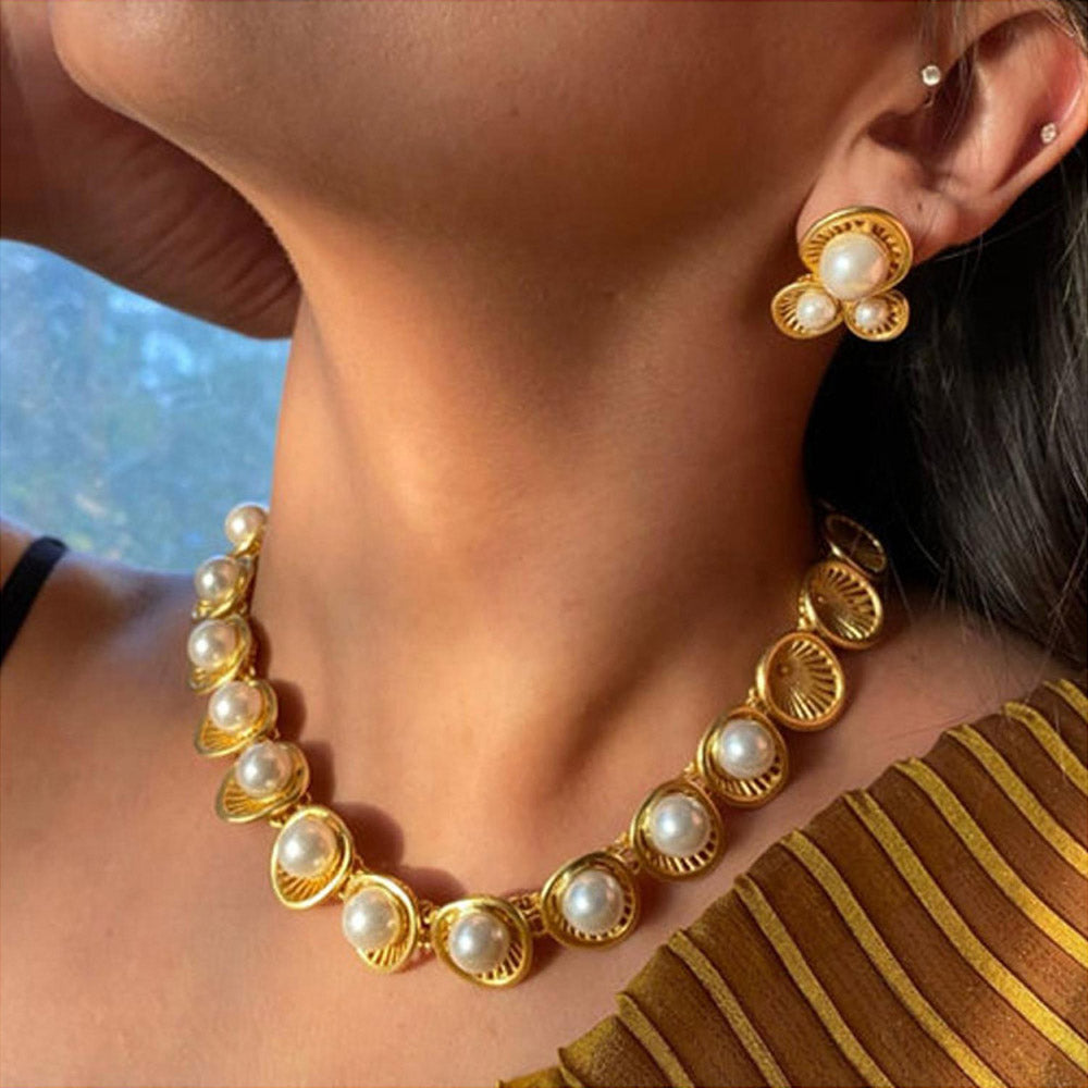 ZARIIN Pearl Essence Styled Look (Set Of 2)