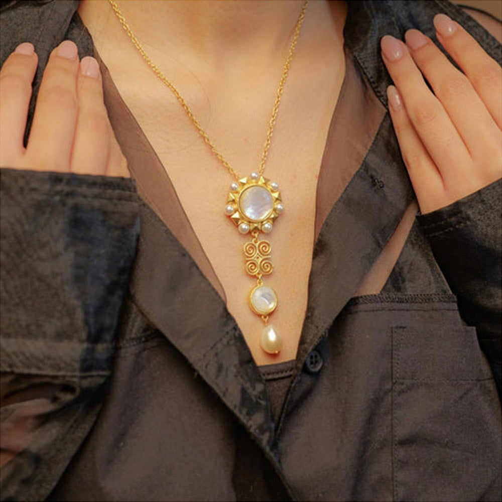 ZARIIN Charmed In Pearls Gift Set