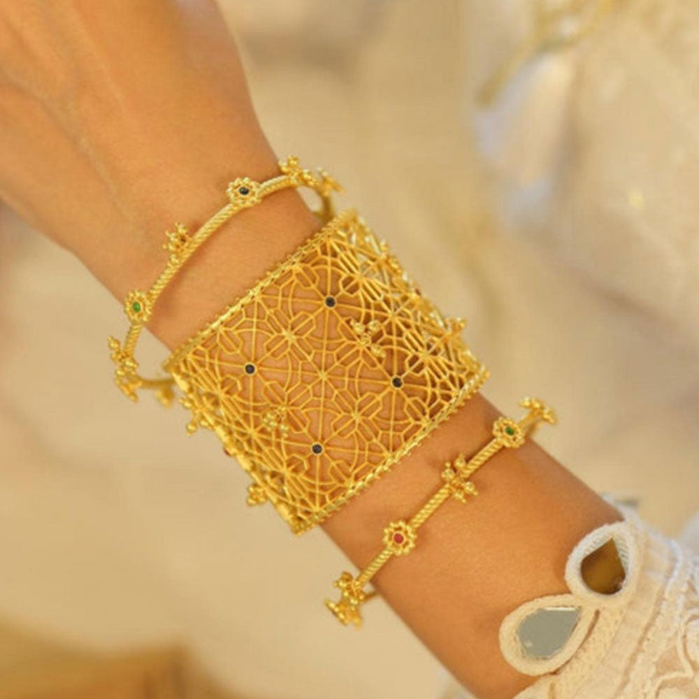 ZARIIN Golden Grace Gift Box