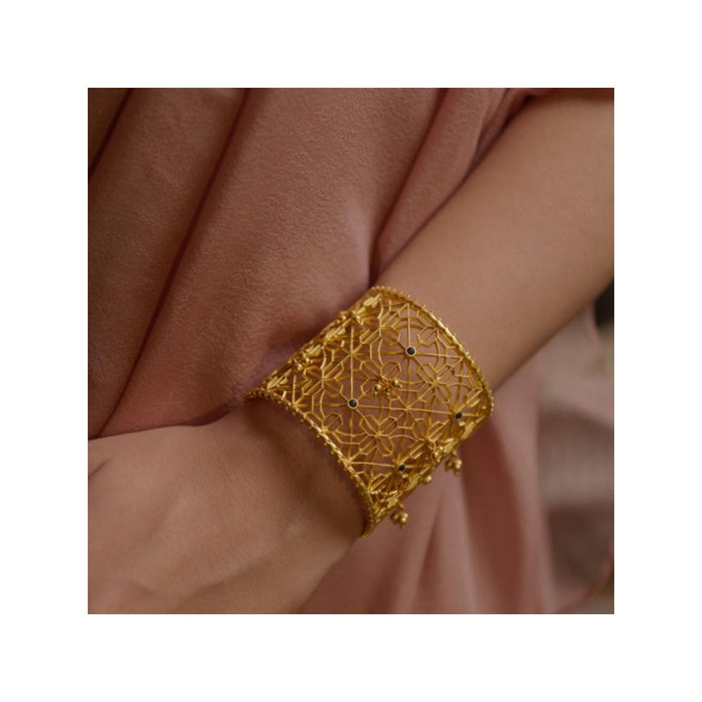 ZARIIN Golden Grace Gift Box