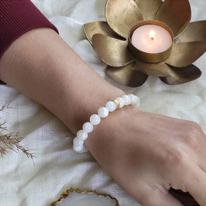 ZARIIN Moonstone Bead Bracelet For Hormonal Balance